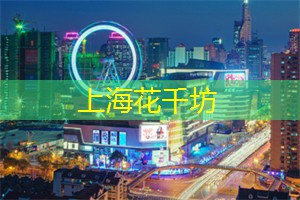 寂寞的人用手機尋找著不寂寞